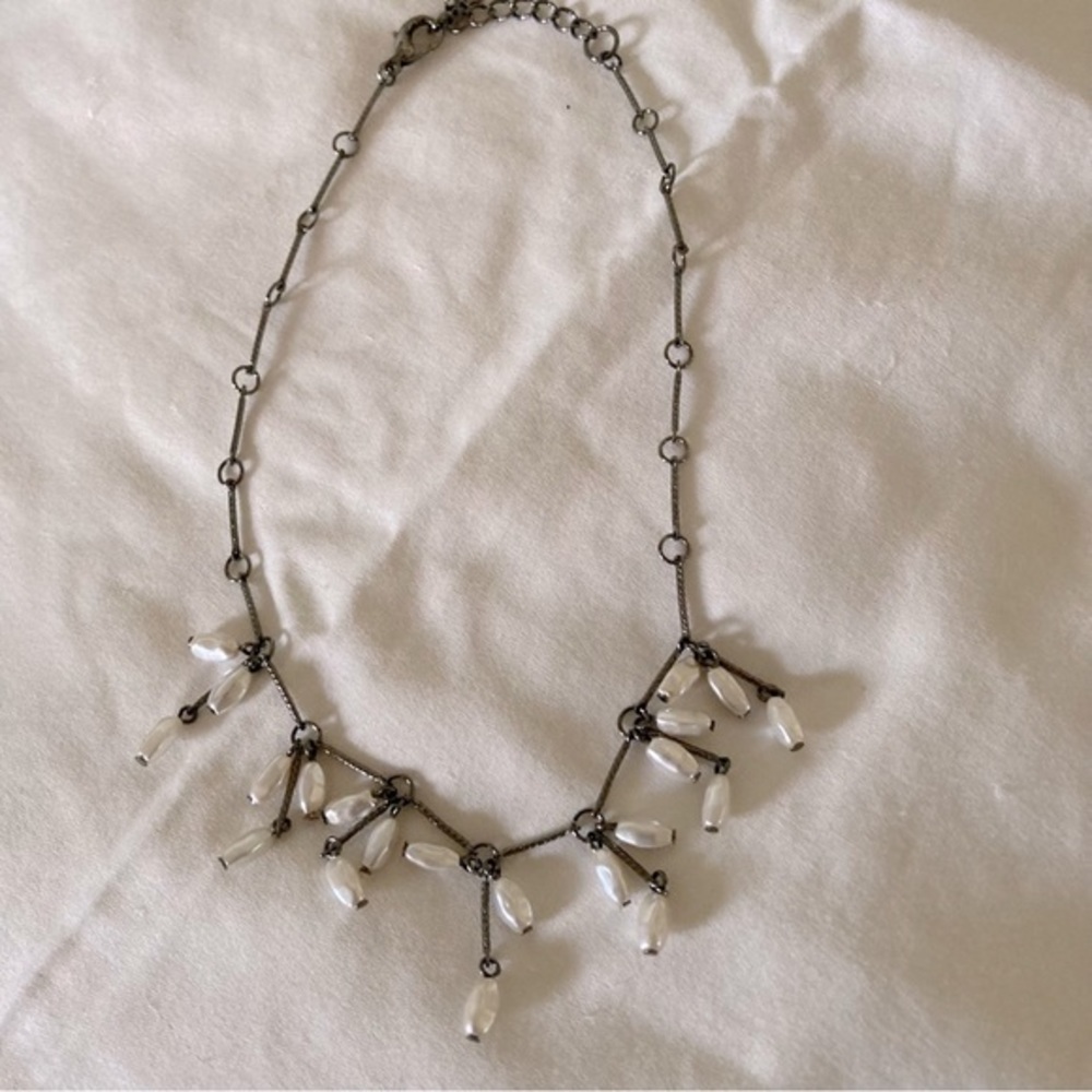 Pearl dangle necklace gunmetal gray chain 15” sweet freshwater pearls